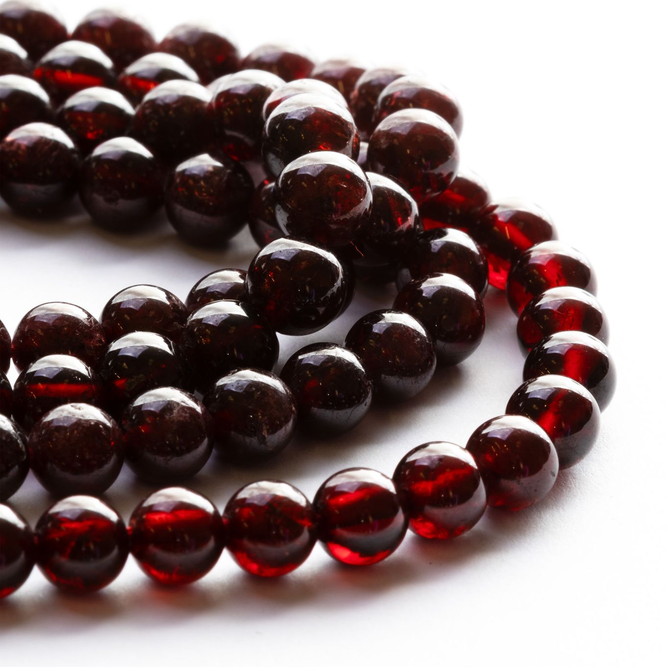 Garnet Dyed Round Beads 3-3.5mm122pcs/st - Beads and Pieces