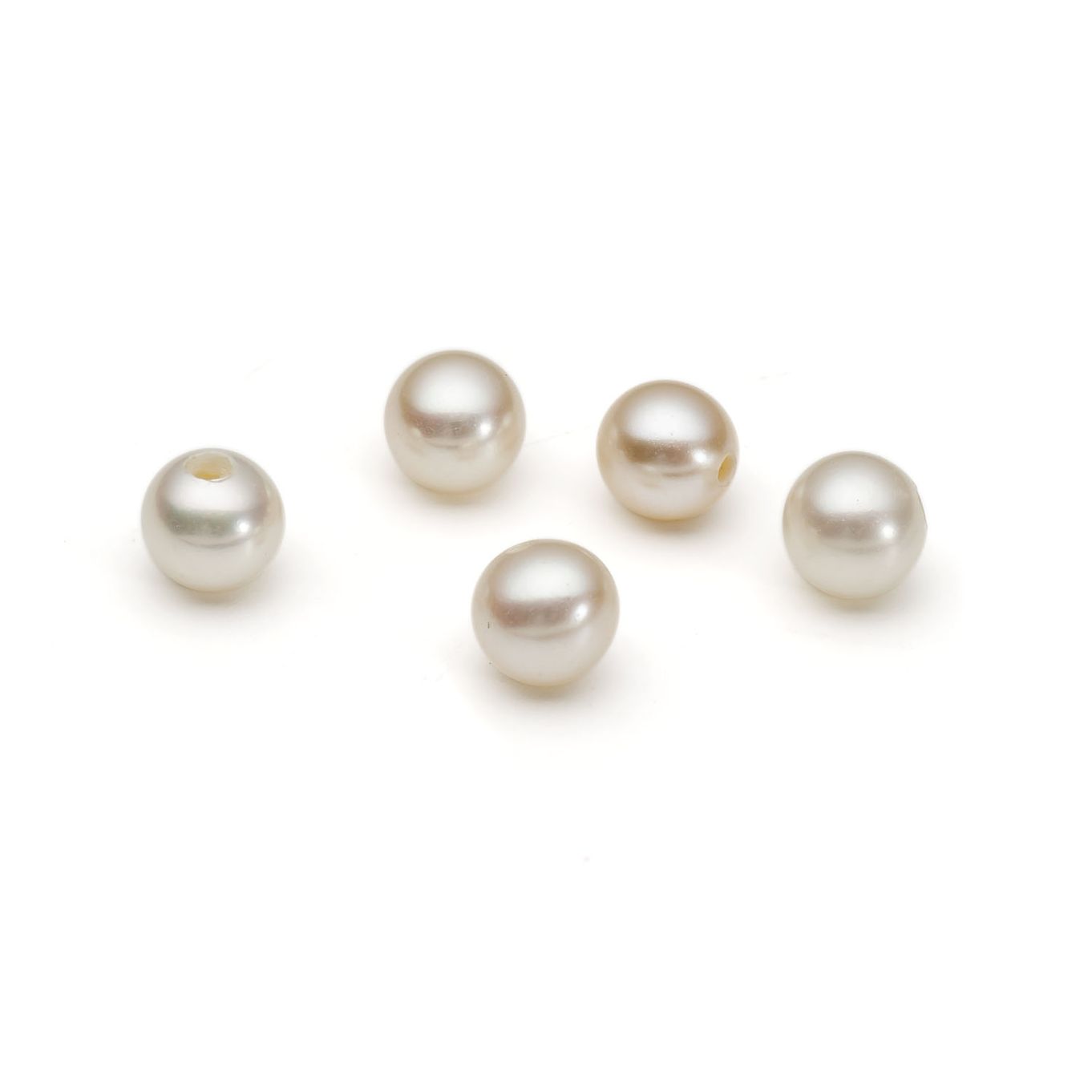 g91-cultured-freshwater-half-drilled-pearls-kernowcraft.jpg