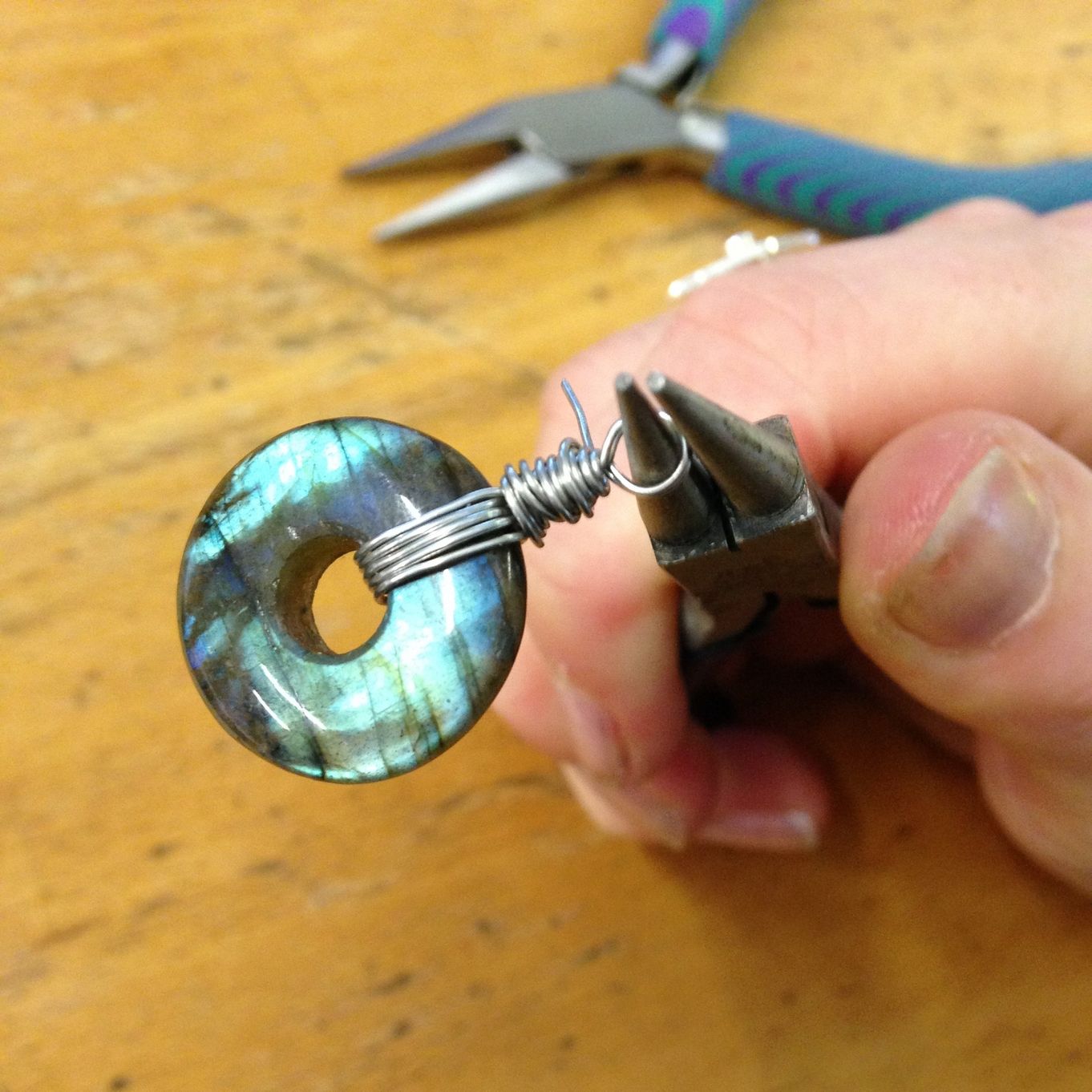 How To Wire Wrap A Gemstone Donut Kernowcraft