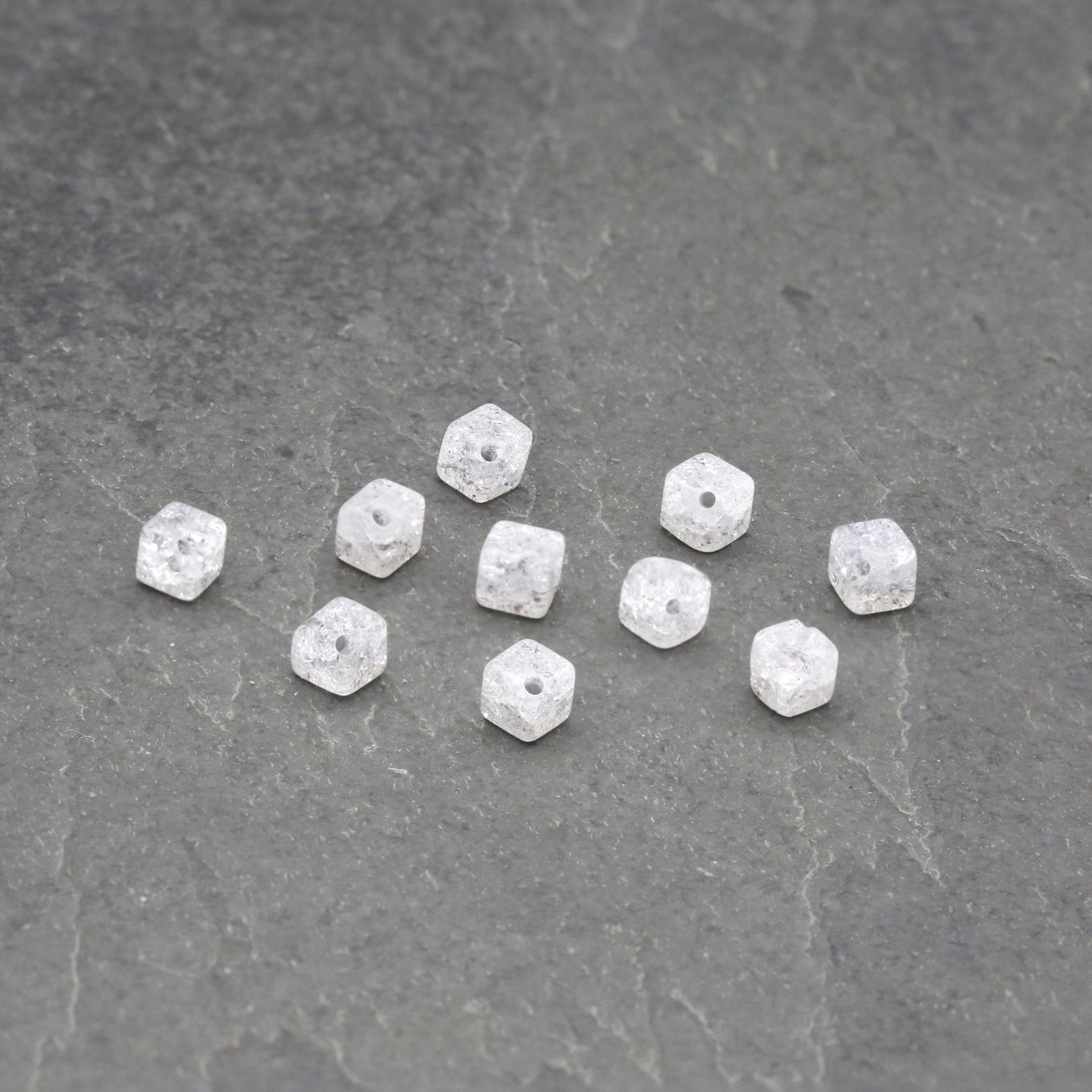 so1752-crackle-crystal-quartz-cube-beads-loose-2-kernowcraft.jpg
