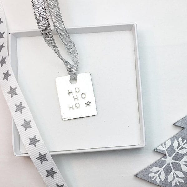 10 Packaging Tips For Your Handmade Jewellery