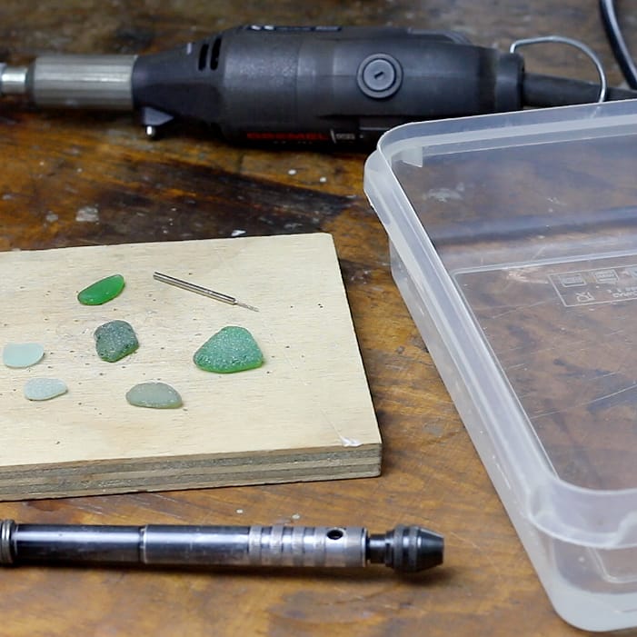 kredsløb vejviser Sprede How To Drill Sea Glass For Jewellery Making
