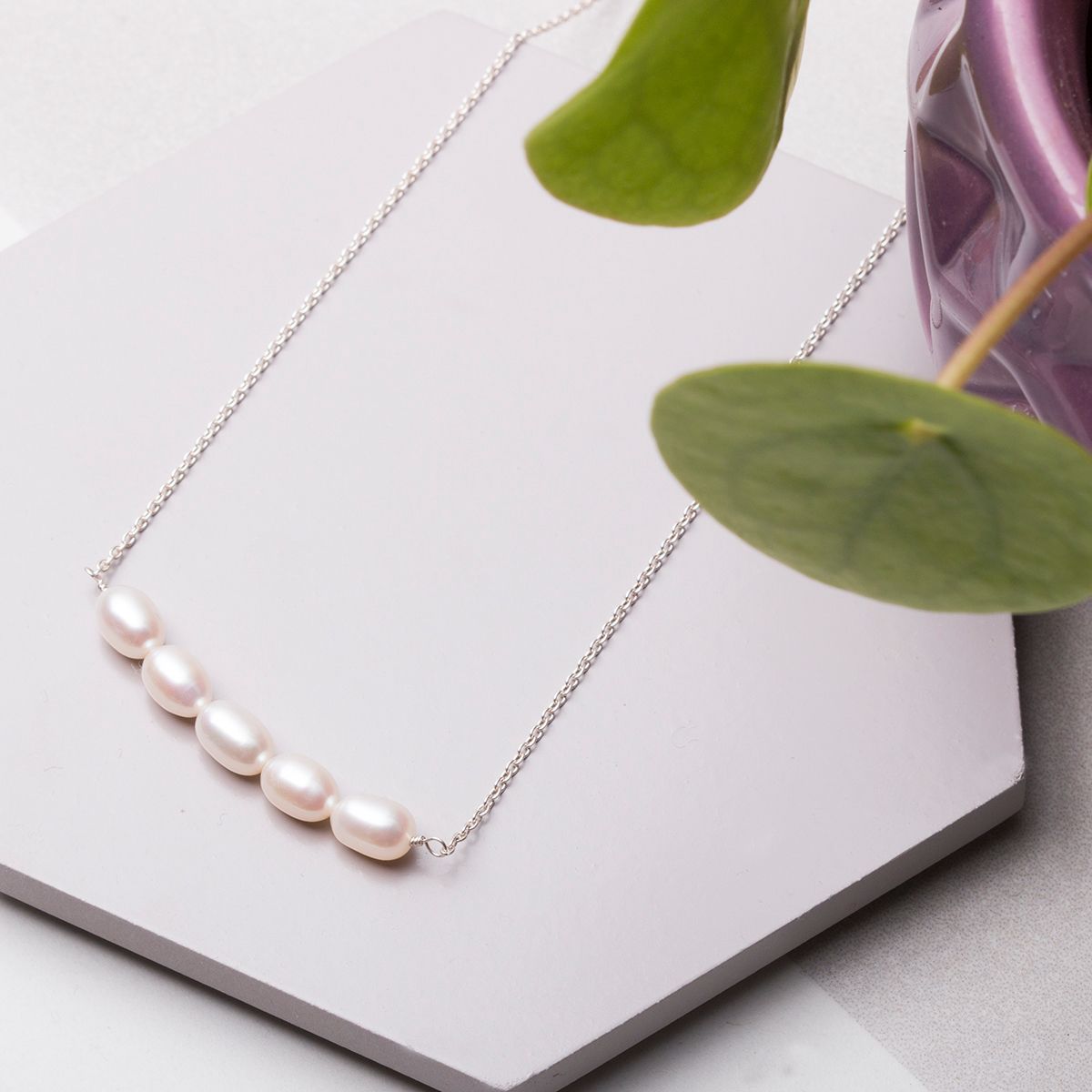 Pearl Bead Bar Necklace