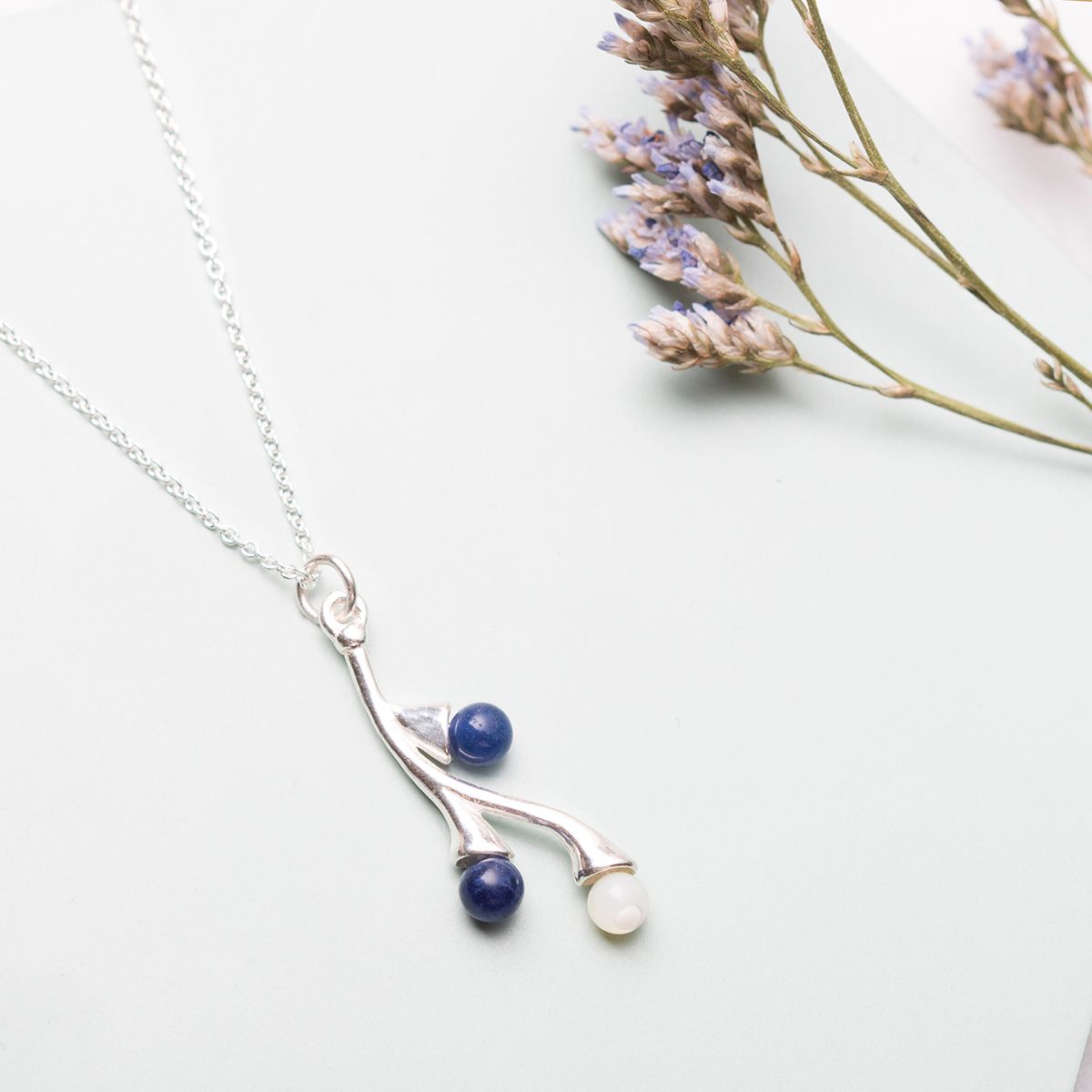 Sodalite & Mother Of Pearl Necklace