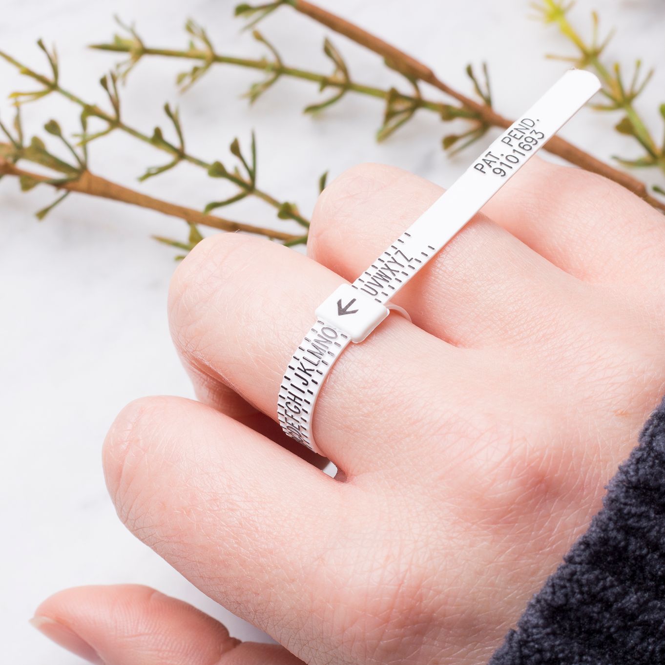 3 Ways To Measure A Customer's Ring Size As A Jeweller