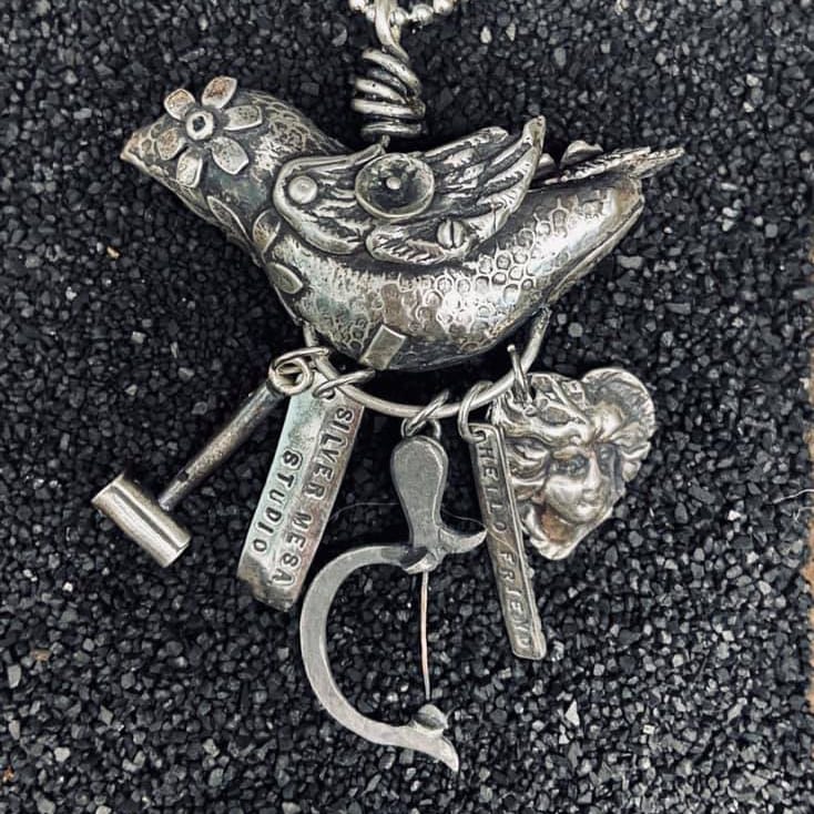 4 Creative Ways in Carving Precious Metal Clay Jewelry Phuket