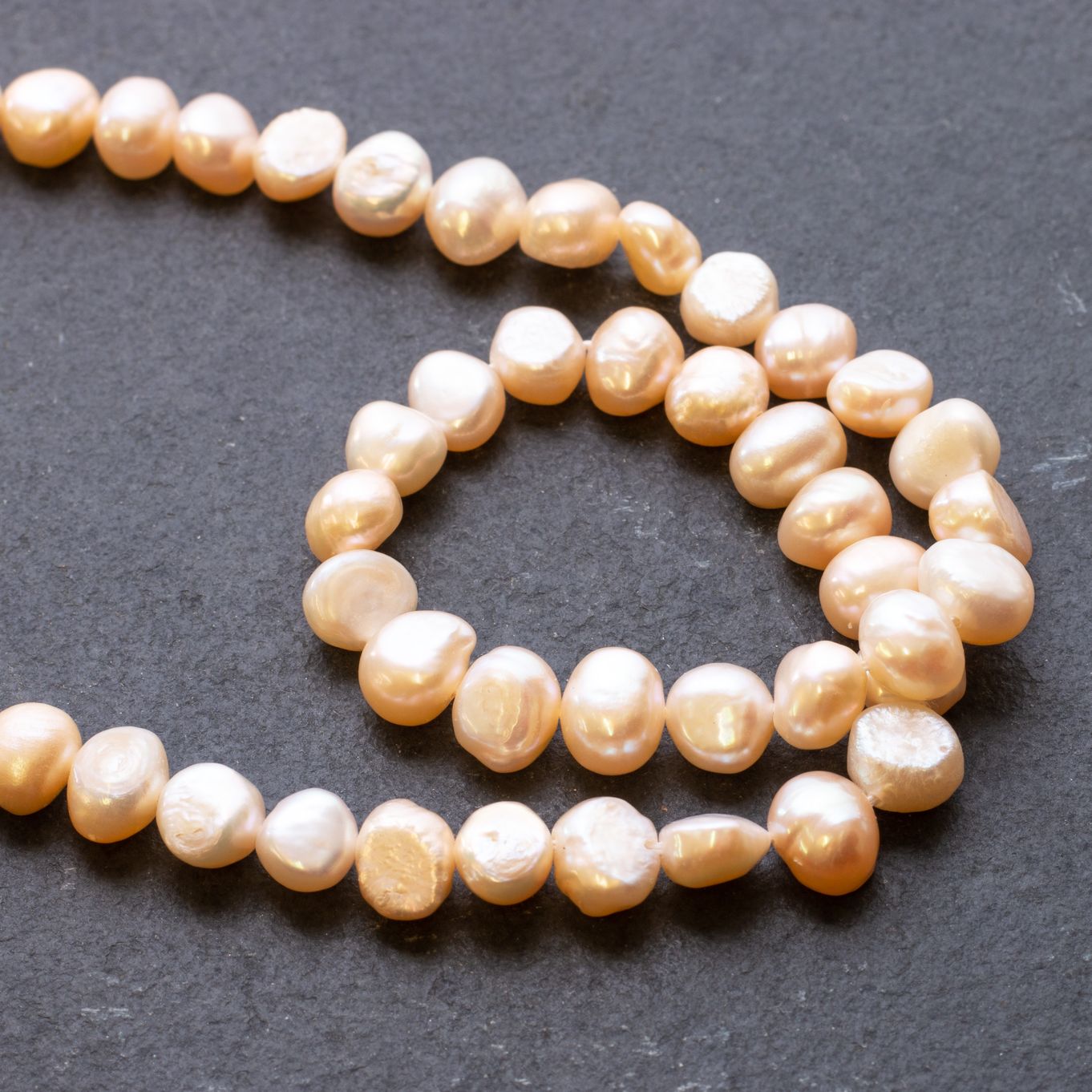 Cultured freshwater clearance pearls