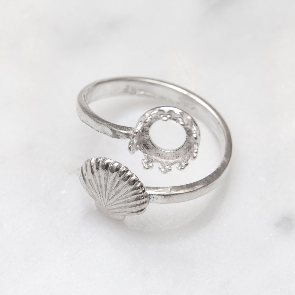 Sterling Silver Adjustable Gallery Wire Shell Ring For 6mm Round Cabochon