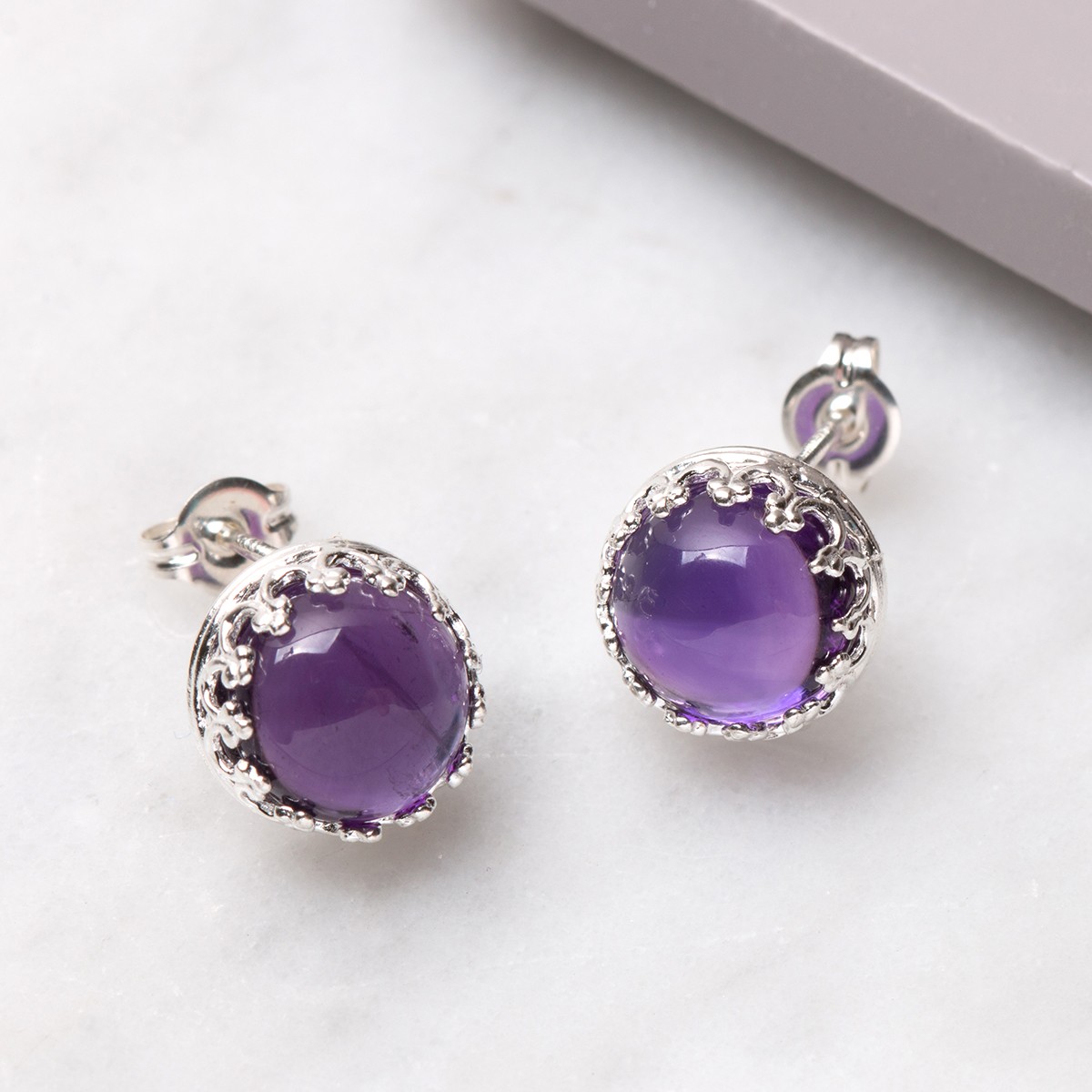 Dark Amethyst Gallery Wire Earstuds