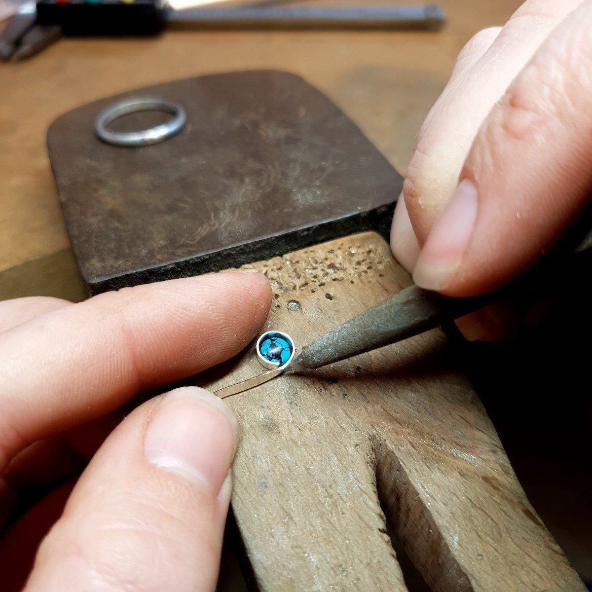 how to make bezel set cabochon ring