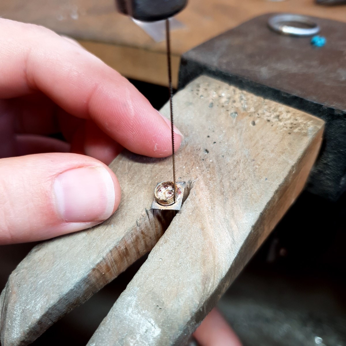 how to make bezel set cabochon ring