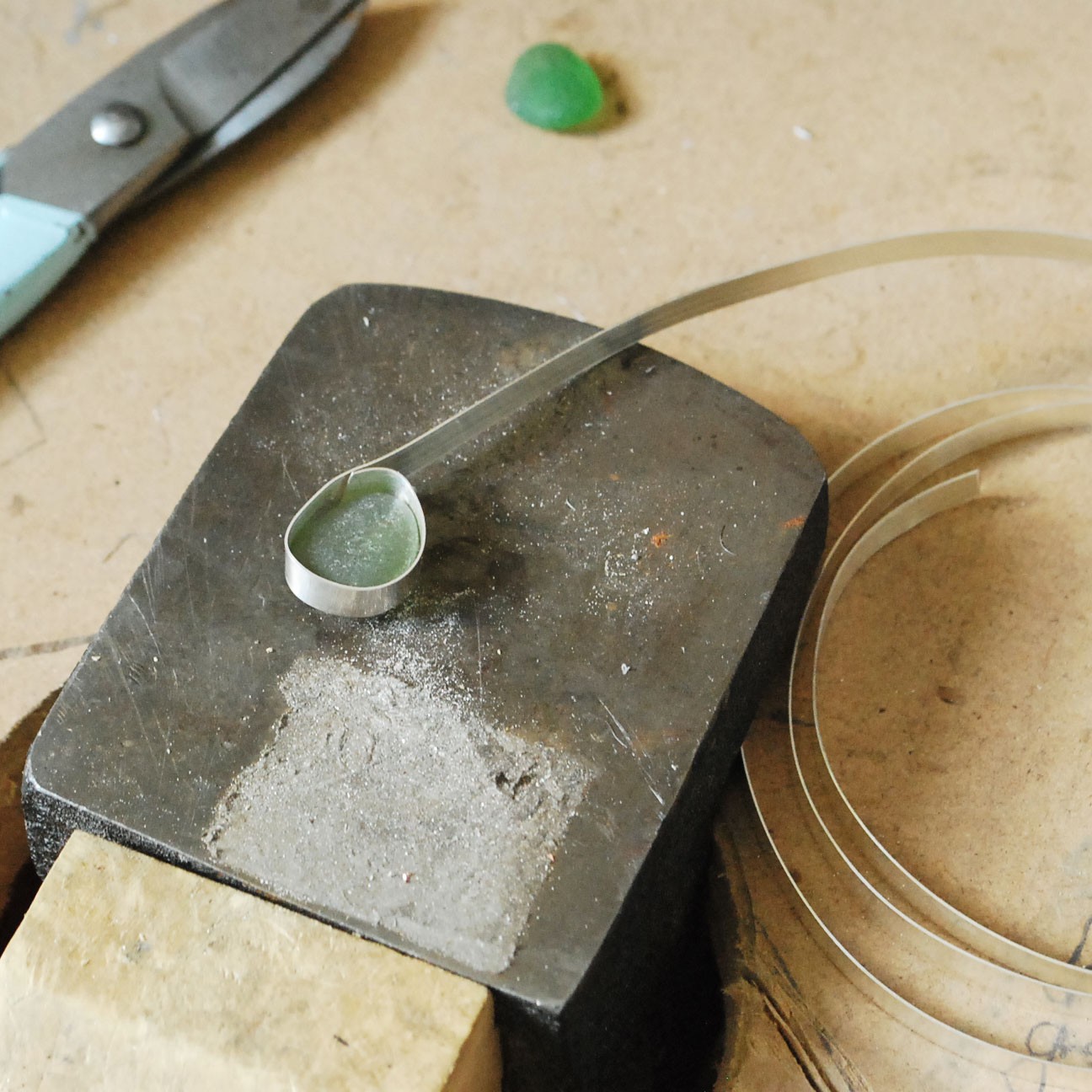 how to make a sea glass bezel setting