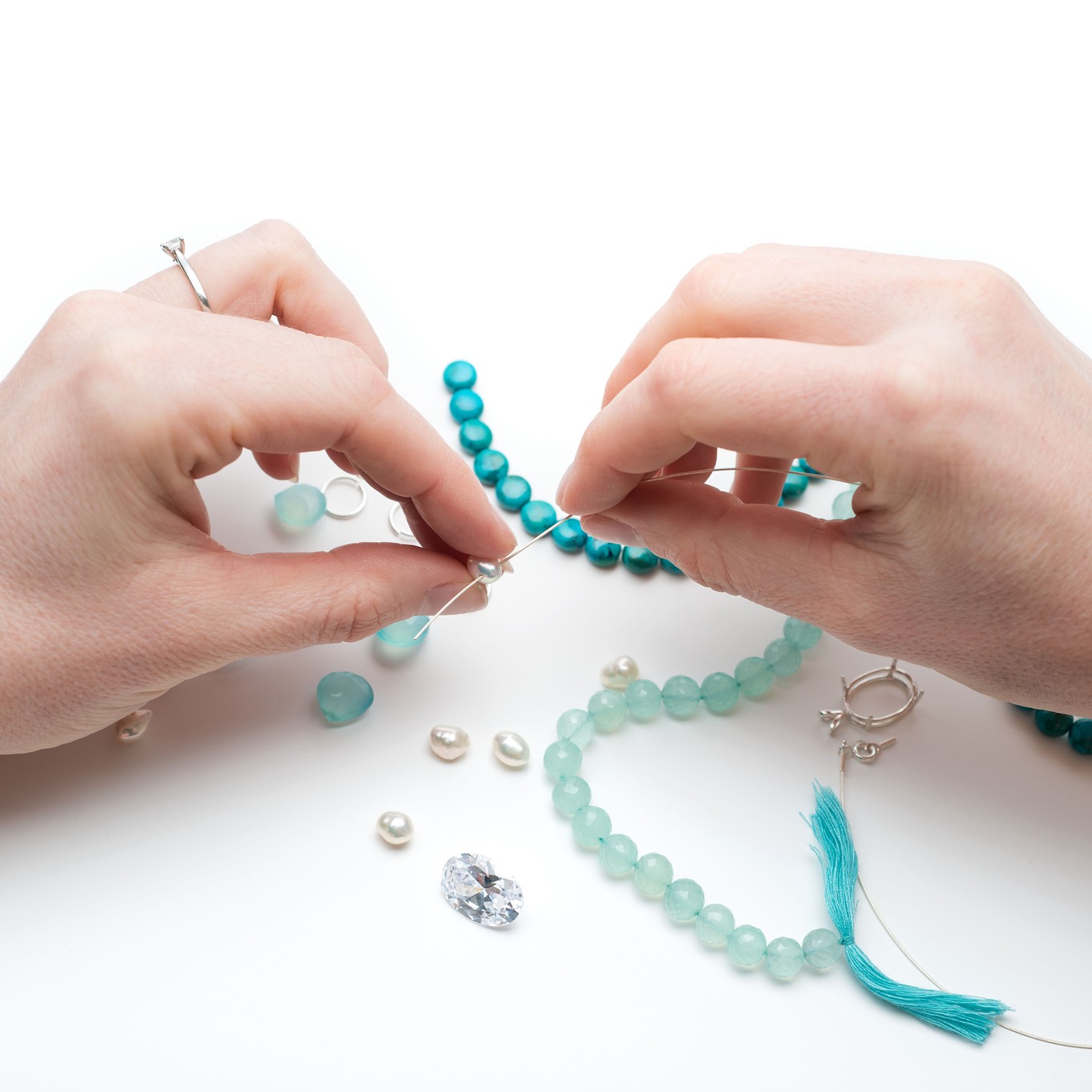 Stringing beads with small holes from Kernowcraft