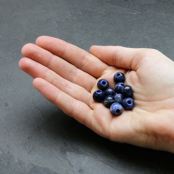 bb3-sodalite-10mm-large-hole-round-beads-kernowcraft-example.jpg