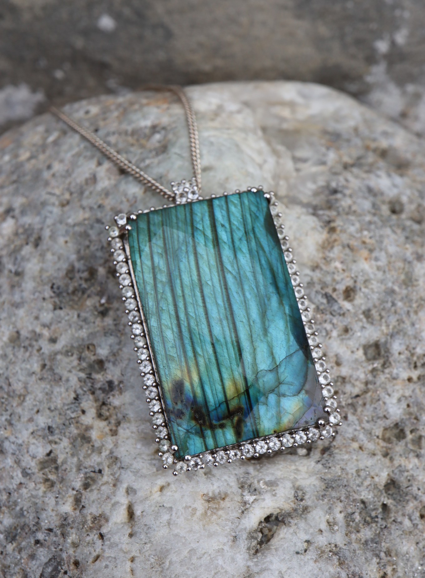 labradorite necklace2.jpg