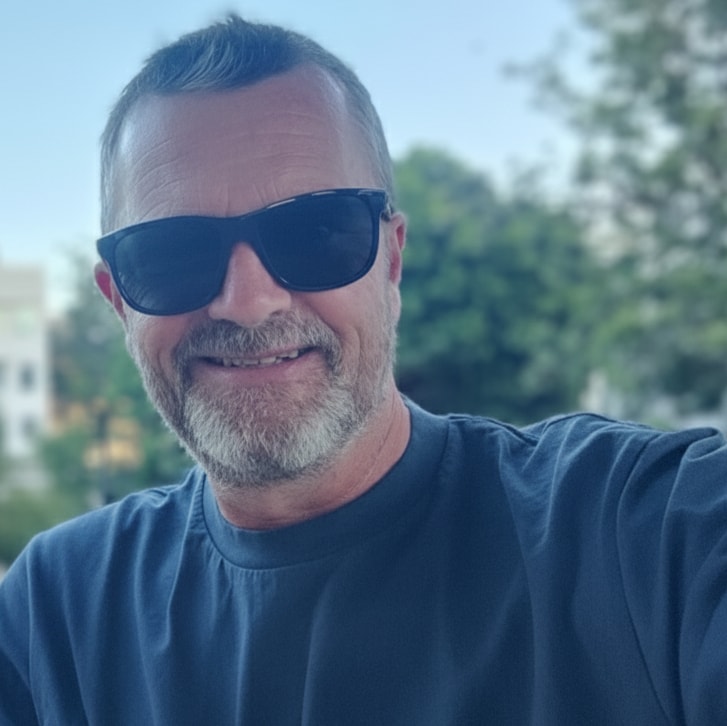 Ant Meet The Team.jpg