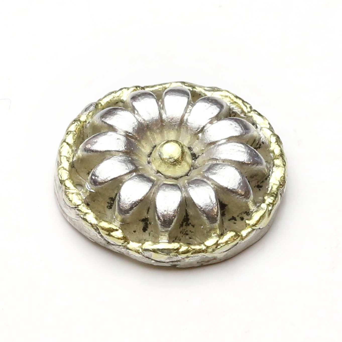 c197-accent-gold-flower-pendant-kernowcraft.jpg