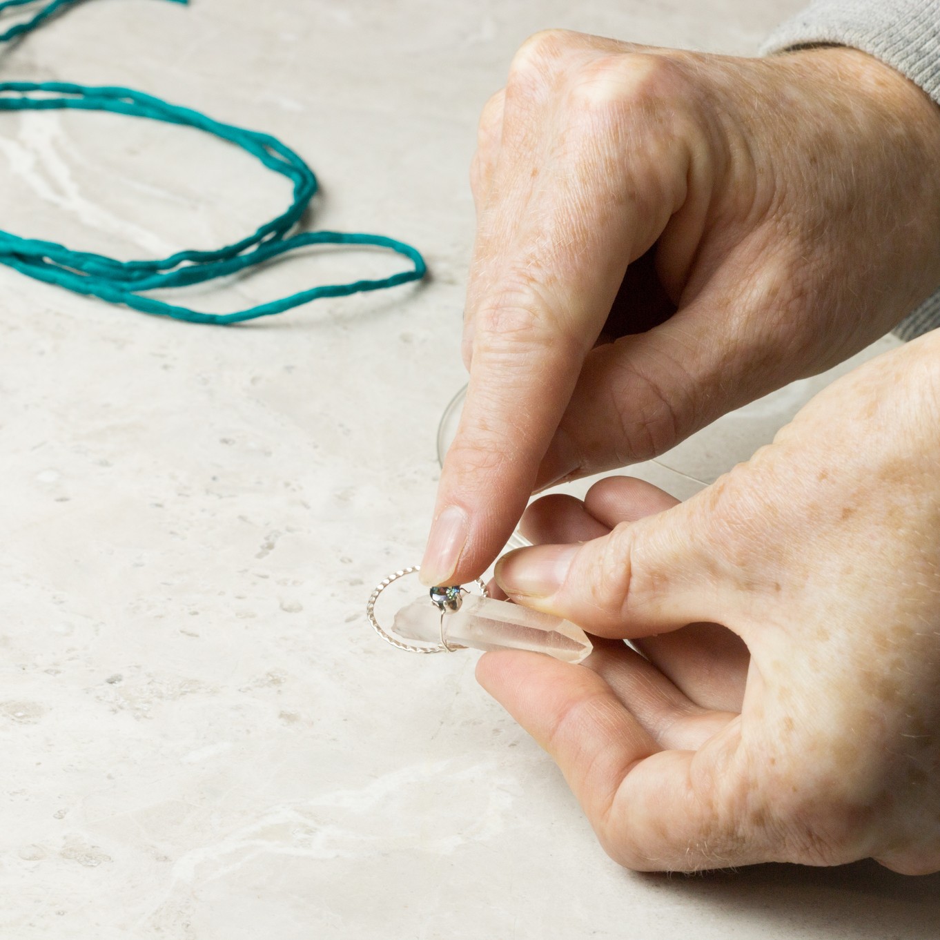 crystal necklace tutorial