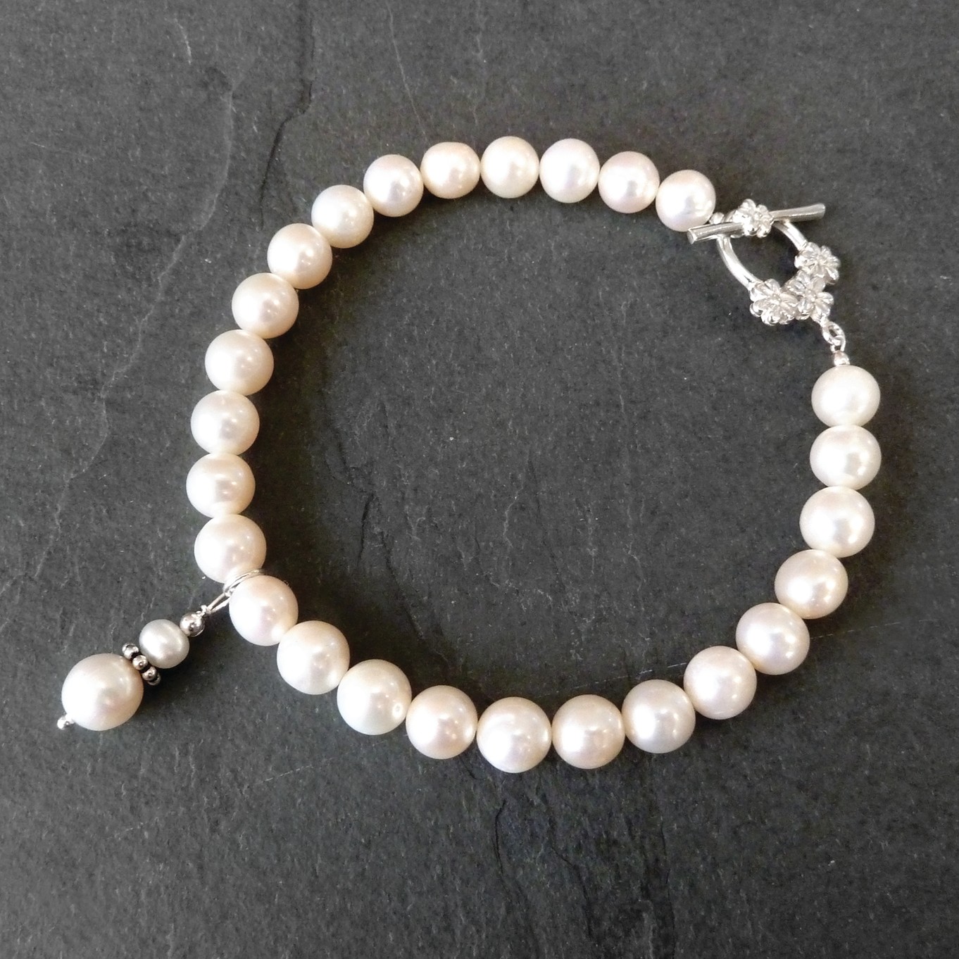 mtl-floral-pearl-bracelet.jpg