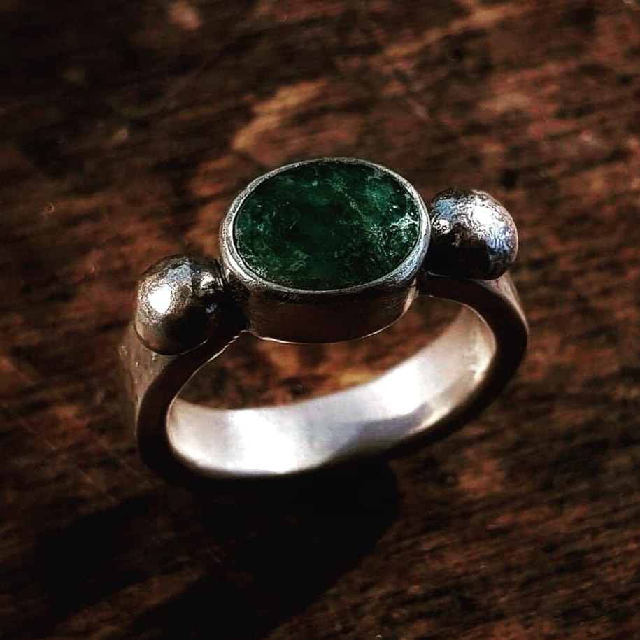 emerald jewellery