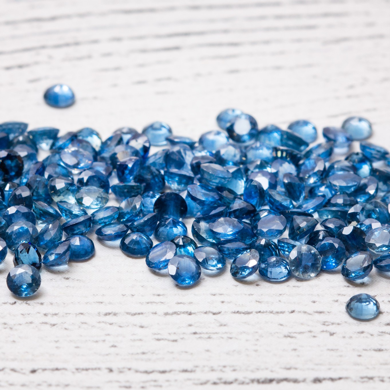 cornflower blue sapphires new website imagery z.jpg