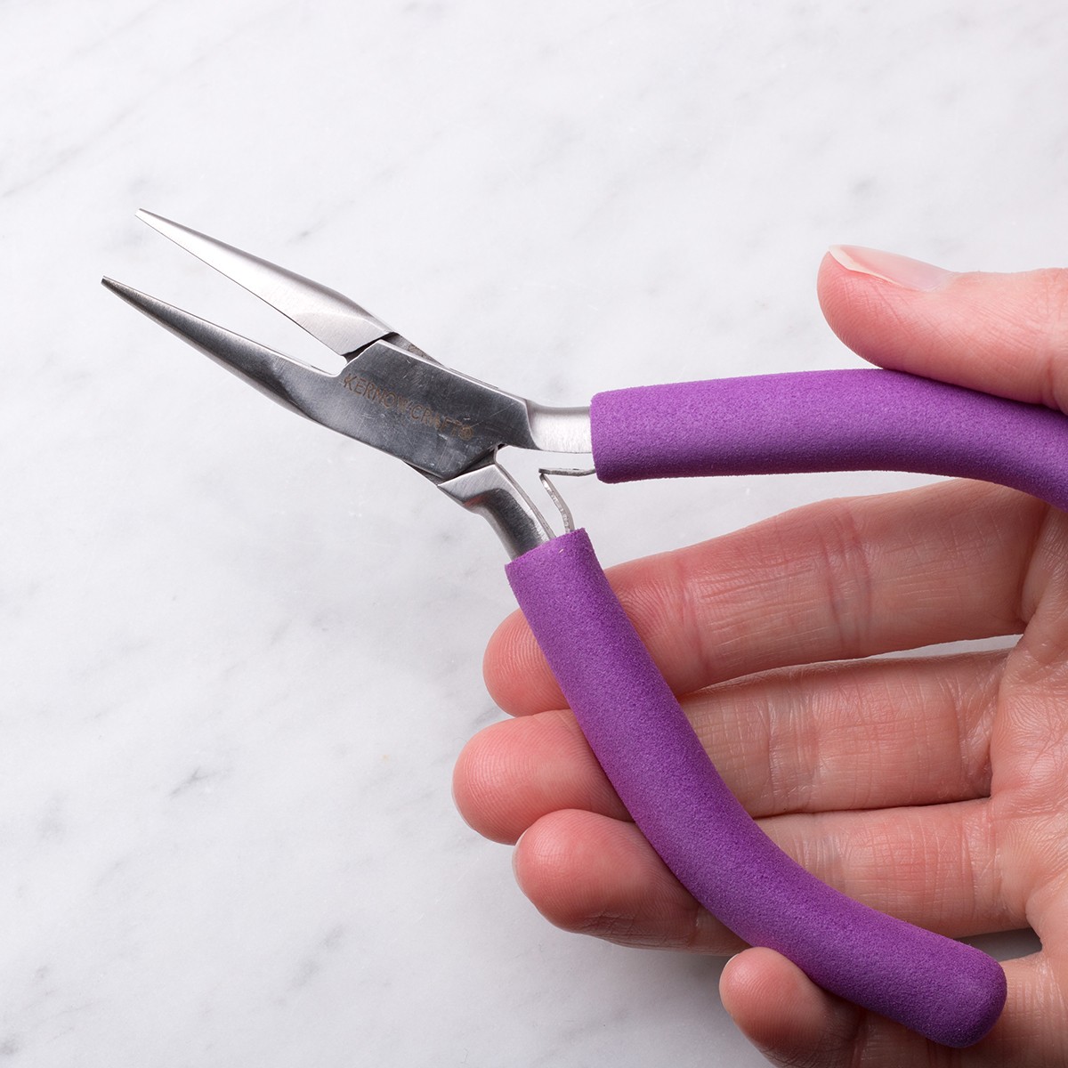 snipe nose pliers