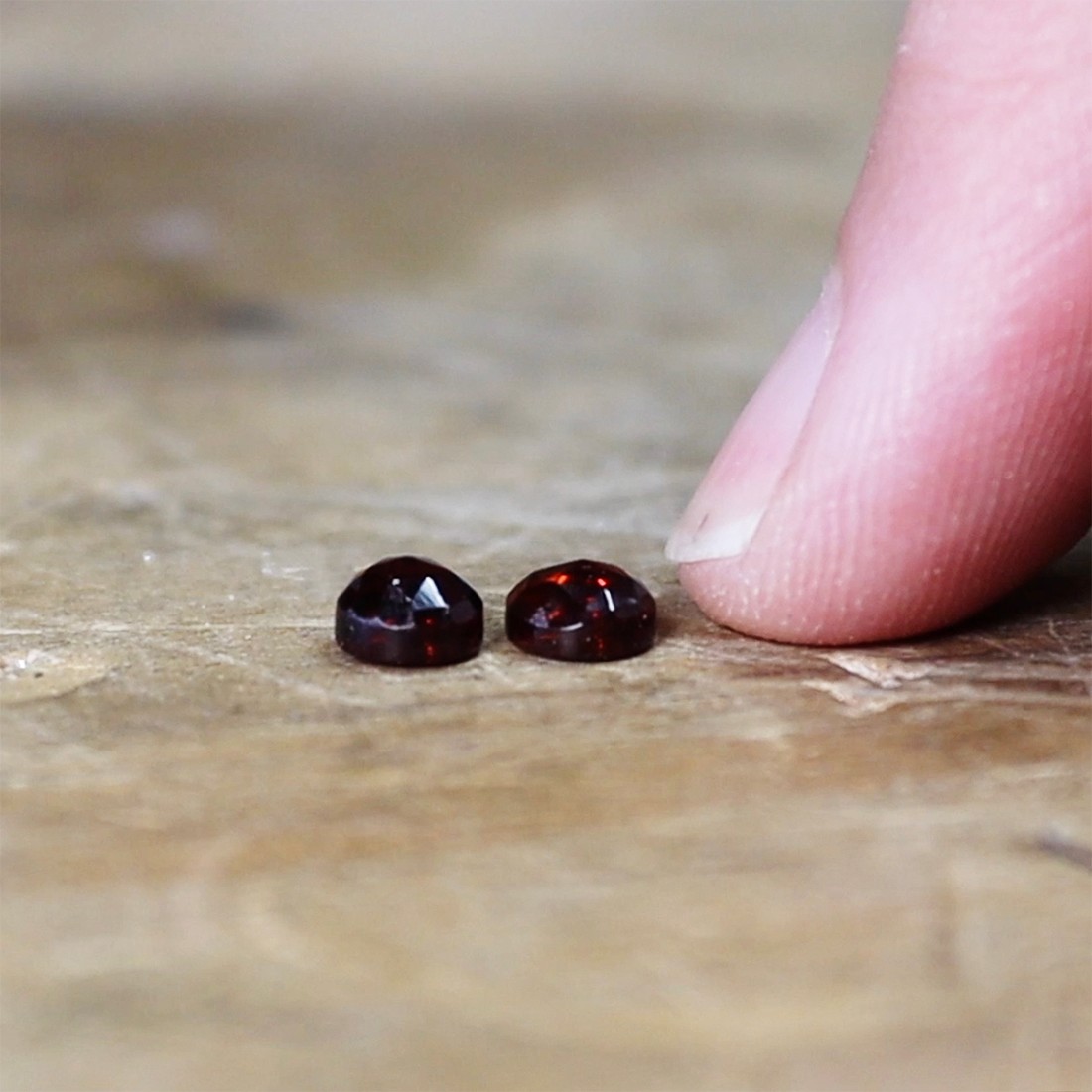 garnet cabochons