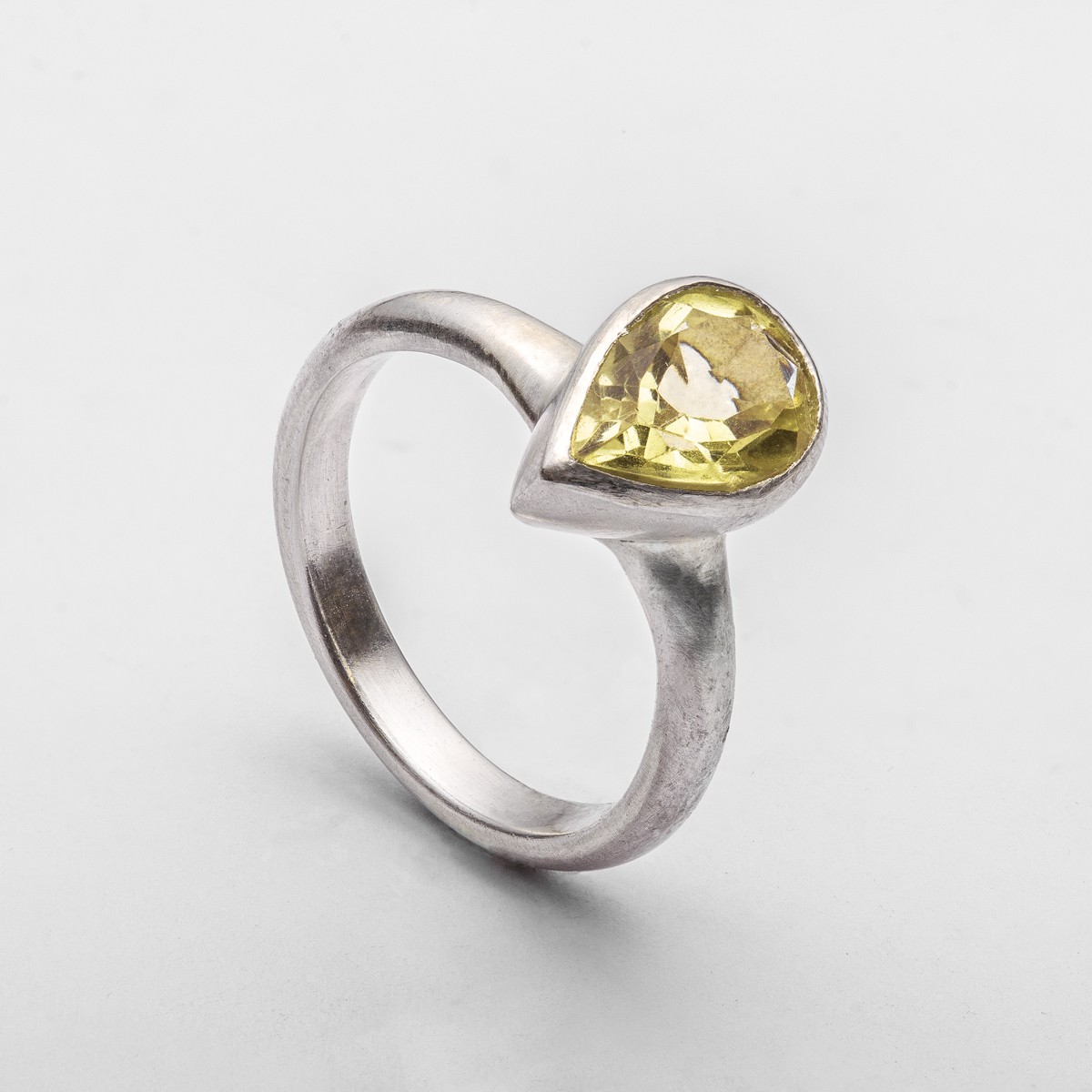 9726-ring.jpg